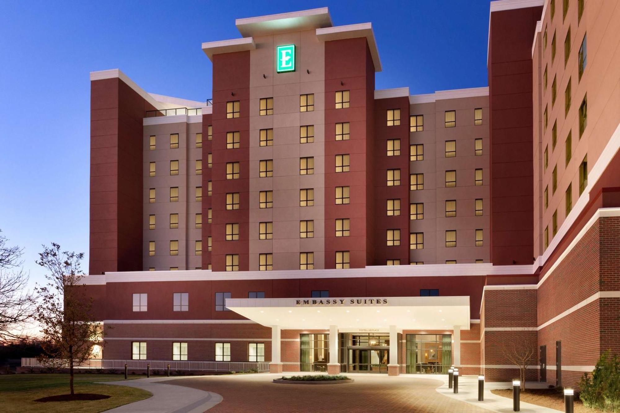 Embassy Suites By Hilton Wilmington Riverfront Exterior photo